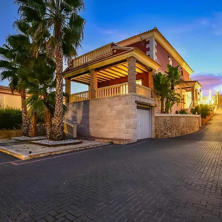 Alhambra - Plusholidays Villa Calp